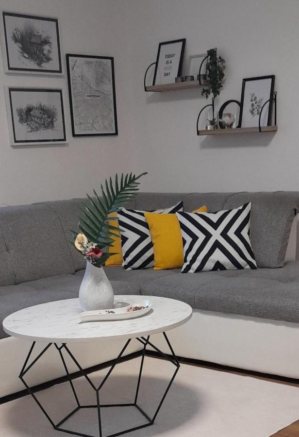 Apartmani Jasmina 2 Bihać エクステリア 写真